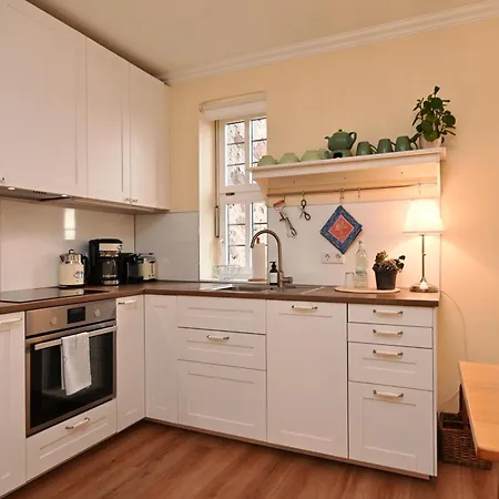 Graefin Amalia - Elegantes In Der Historischen Hinterburg In Schlitz, 2 Schlafzimmer, Mit Garten, Nahe Fulda Und Bad Hersfeld
