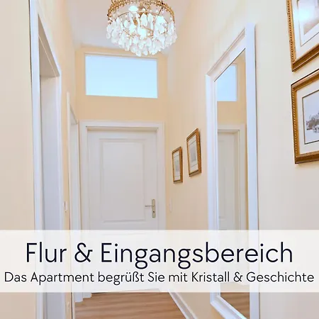 Amalias Burgwohnung - Stilvolles Mit Aufzug & Garten In Der Hinterburg - 2 Schlafzimmer, Parkplatz, Historisches Flair Fuer Paare & Ruhesuchende * Шлиц