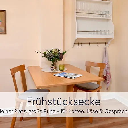 Amalias Burgwohnung - Stilvolles Mit Aufzug & Garten In Der Hinterburg - 2 Schlafzimmer, Parkplatz, Historisches Flair Fuer Paare & Ruhesuchende