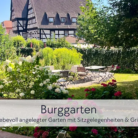 Апартаменты Amalias Burgwohnung - Stilvolles Mit Aufzug & Garten In Der Hinterburg - 2 Schlafzimmer, Parkplatz, Historisches Flair Fuer Paare & Ruhesuchende *