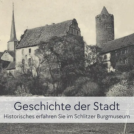 Апартаменты Amalias Burgwohnung - Stilvolles Mit Aufzug & Garten In Der Hinterburg - 2 Schlafzimmer, Parkplatz, Historisches Flair Fuer Paare & Ruhesuchende