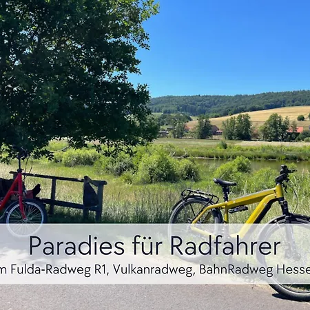 Amalias Burgwohnung - Stilvolles Mit Aufzug & Garten In Der Hinterburg - 2 Schlafzimmer, Parkplatz, Historisches Flair Fuer Paare & Ruhesuchende Апартаменты Шлиц