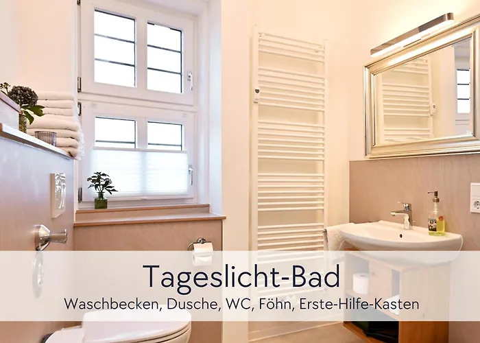 Amalias Burgwohnung - Stilvolles Mit Aufzug & Garten In Der Hinterburg - 2 Schlafzimmer, Parkplatz, Historisches Flair Fuer Paare & Ruhesuchende * Schlitz