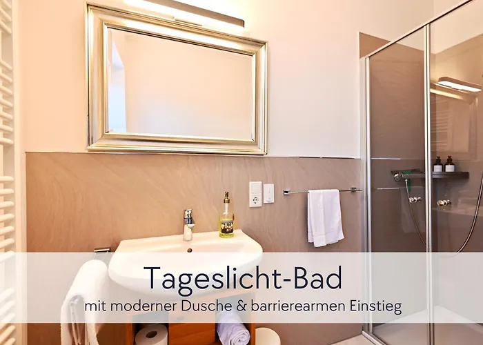 Amalias Burgwohnung - Stilvolles Mit Aufzug & Garten In Der Hinterburg - 2 Schlafzimmer, Parkplatz, Historisches Flair Fuer Paare & Ruhesuchende