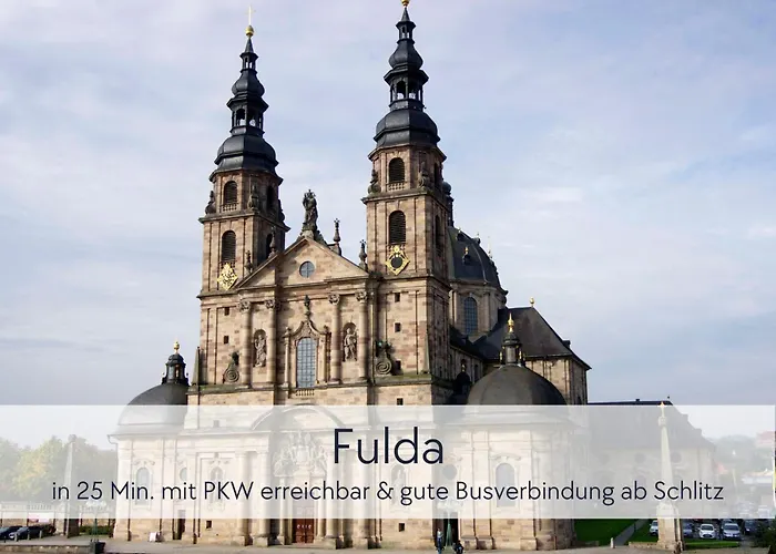 Amalias Burgwohnung - Stilvolles Mit Aufzug & Garten In Der Hinterburg - 2 Schlafzimmer, Parkplatz, Historisches Flair Fuer Paare & Ruhesuchende *